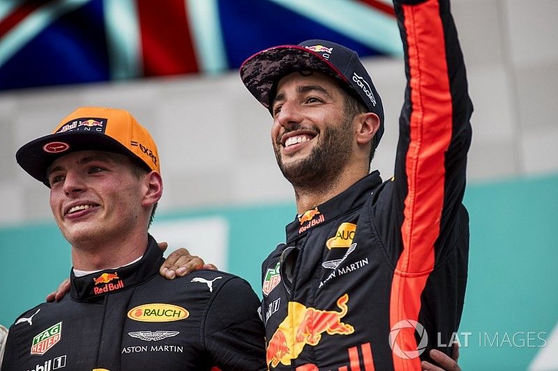 Horner: Duo Red Bull "rival di lintasan, saling hormat untuk tim"