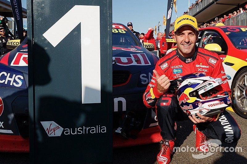 Le vainqueur Jamie Whincup, Triple Eight Race Engineering Holden