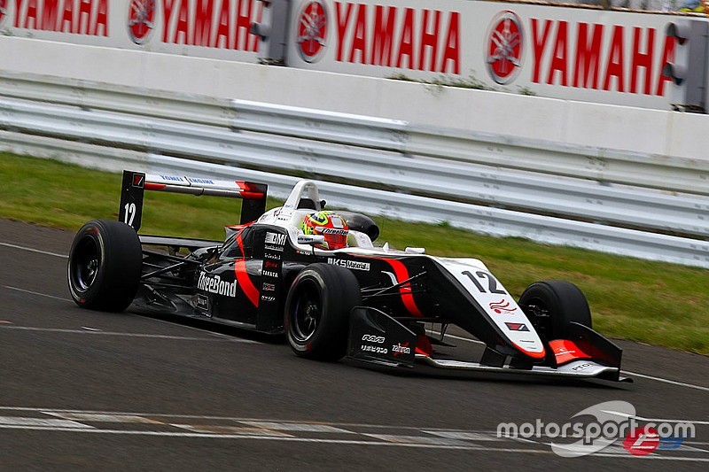 Palou termina la F3 japonesa entre los tres mejores