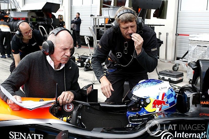 Harrison Newey, Van Amersfoort Racing Dallara F317 - Mercedes-Benz with his father Adrian Newey