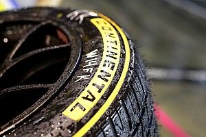 Daytona 24 Hours: Hr15 - Rain refuses to let up, forcing more yellows