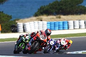 Melandri se rappelle au bon souvenir du Superbike en jouant la gagne