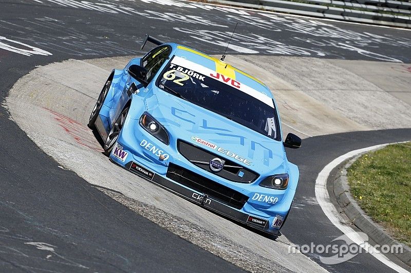Бьорк и Катсбург выиграли гонки WTCC на «Нордшляйфе»