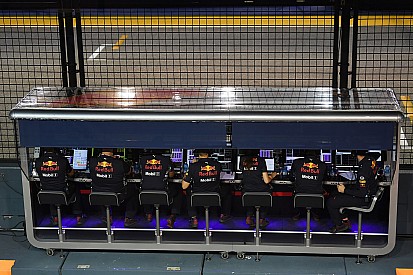 Тайная комната Red Bull. Как устроена работа гоночного стратега