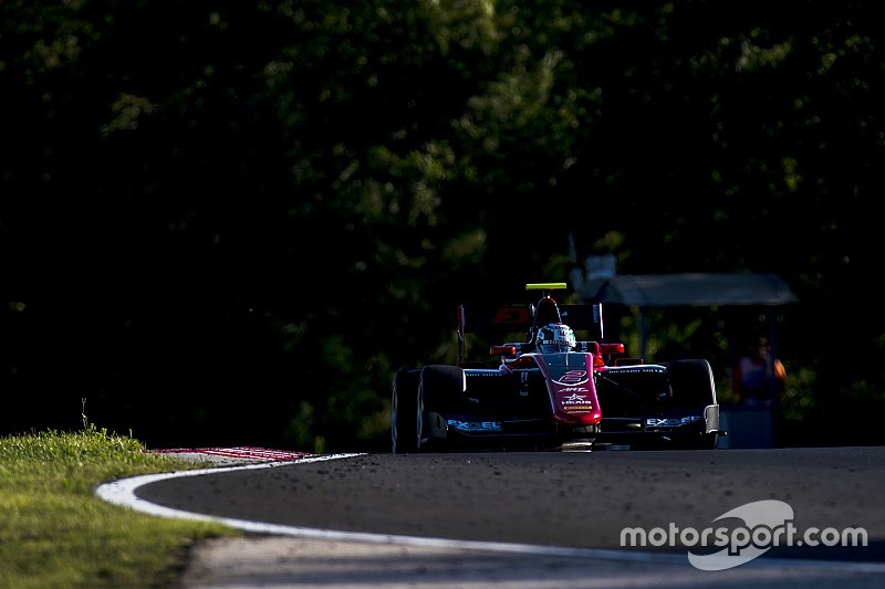 【GP3】ハンガリーレース1:福住仁嶺2位獲得。エイトケン今季初勝利