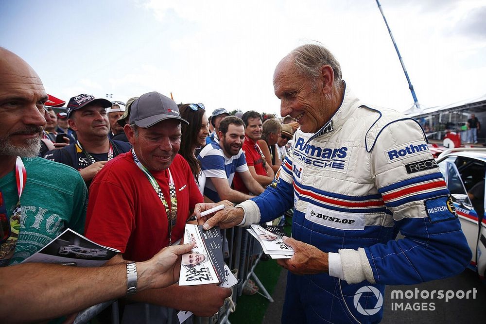 A kétszeres Le Mans győztes Stuck 70 évesen visszatér az aktív versenyzéshez!