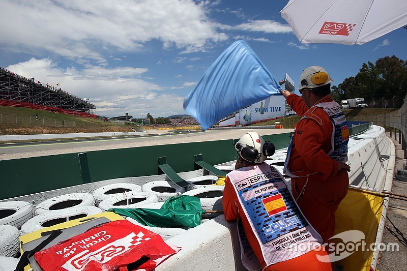 FIA akan uji coba sistem baru bendera biru