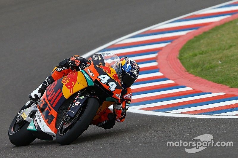 Oliveira consigue su primera pole en Moto2