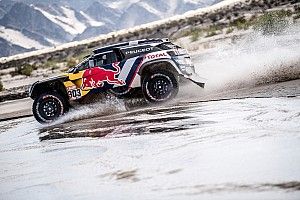 Sainz limita pérdidas y Al Attiyah gana por tercera vez