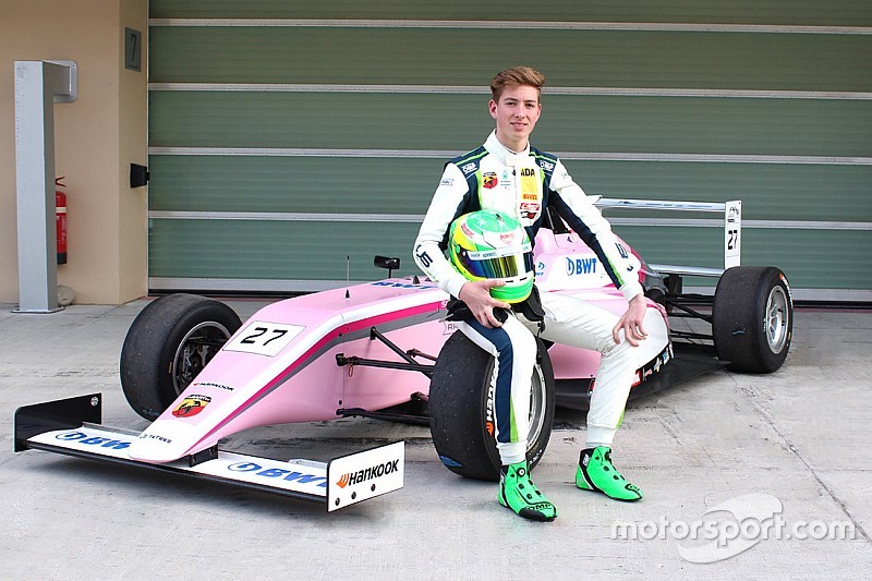 David, putra Ralf Schumacher balapan Formula 4 di Abu Dhabi
