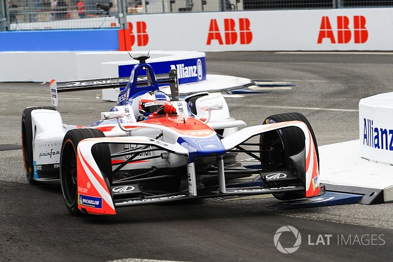 Mahindra: Randstein war schuld an Rosenqvist-Aus