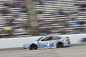Kevin Harvick stymied at Texas by "pathetic day on pit road"