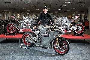 John McGuinness torna al TT con Norton