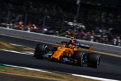 Vandoorne déplore une McLaren "inconduisible"