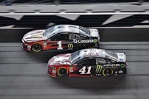 Kurt Busch se irá de Stewart-Haas Racing a finales de temporada
