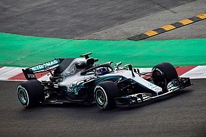 Bottas lidera la sesión matutina en Barcelona