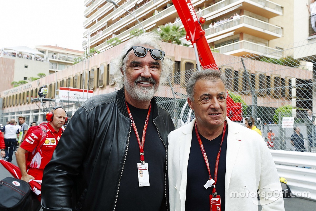 Briatore: "Renault bir ekip olarak artık çok motive"
