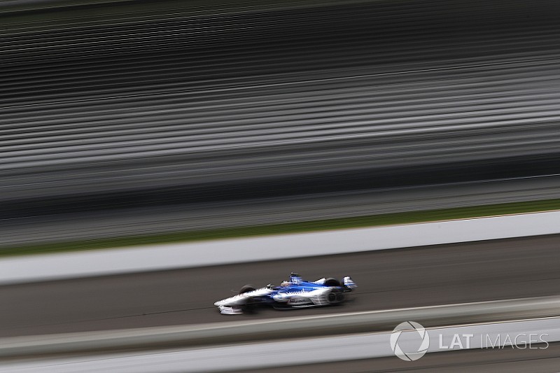 Rahal: IndyCar handles “like you’re on ice and then you hit a curb”