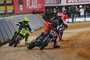 JD Beach remporte le Superprestigio, Zarco chute