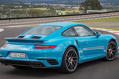 Qué coche comprar si te toca la Lotería de Navidad