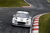 Festejo de Bjork en la tercera carrera del WTCR en Nurburgring