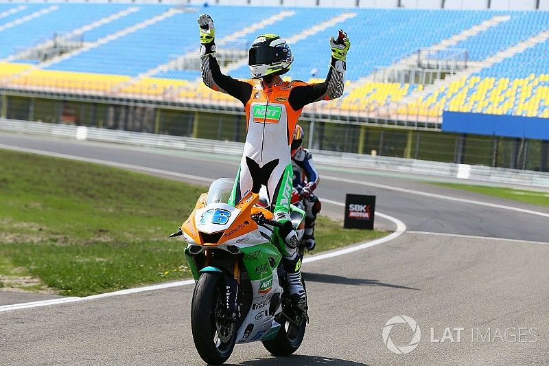 WSS - Cluzel gagne, Krummenacher fait le spectacle !