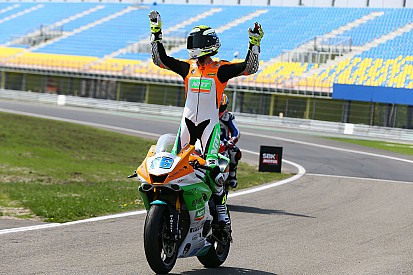 WSS - Cluzel gagne, Krummenacher fait le spectacle !