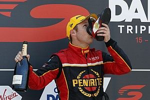 Reynolds 'pulled his socks up' after teammate scare