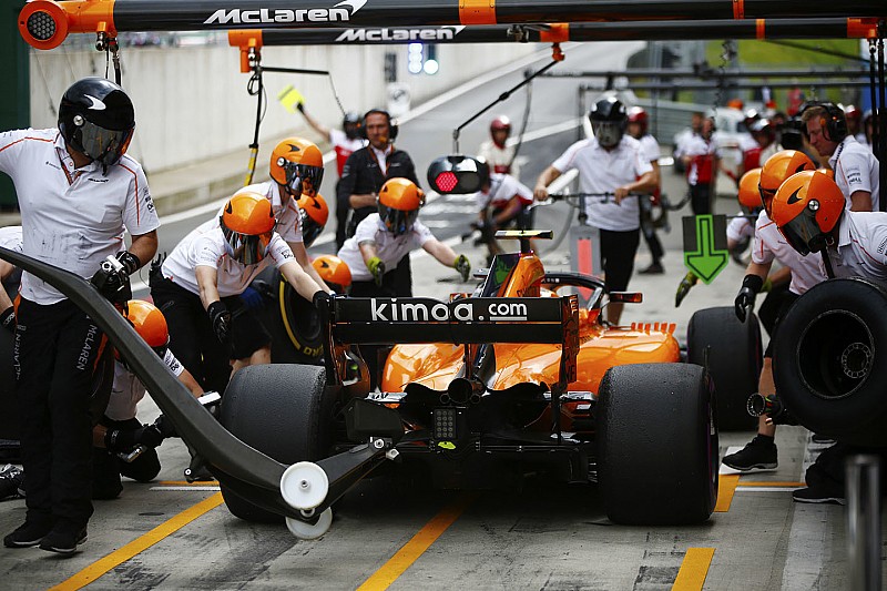 McLaren, sorunları çözmek için cuma günlerini "test olarak"kullanıyor