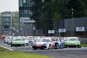 Carrera Cup Italia, giro di boa thrilling a Misano