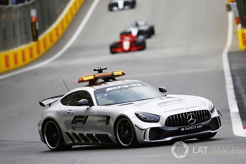 Vettel szerint egy Ferrarinak kellene lennie a biztonsági autónak az F1-ben