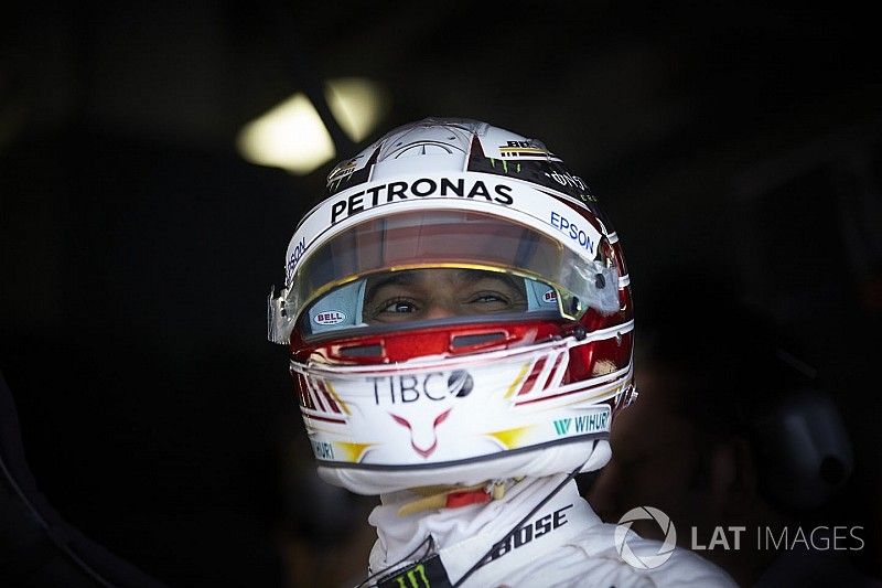 Hamilton: "Essere così vicini alla Ferrari è un'iniezione di fiducia"