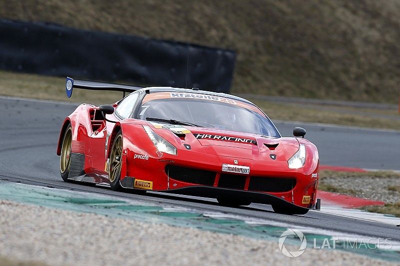 #7 HB Racing Ferrari 488 GT3: Dominik Schwager, Luca Ludwig