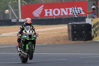 WSBK, Бурірам: Рей здобув перемогу, другим став Форес