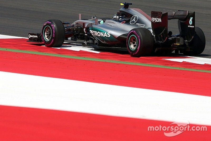Austrian GP: Rosberg outpaces Hamilton in opening practice