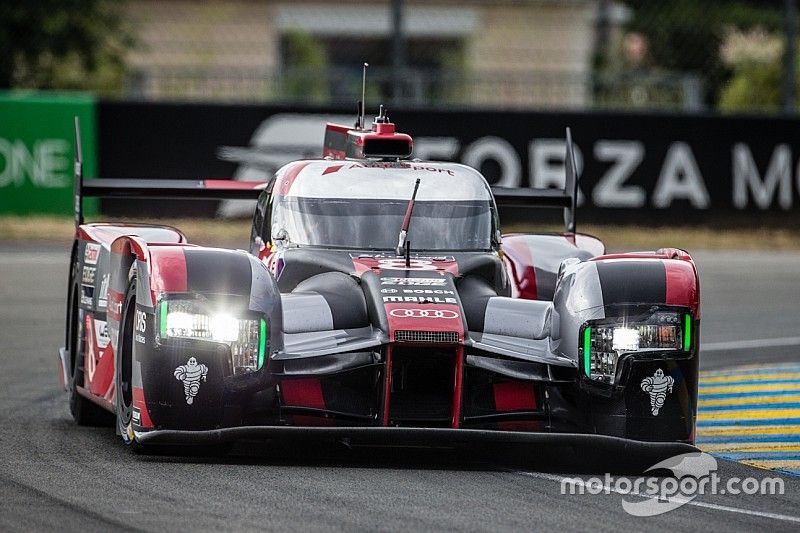 Both Audi cars on third row at Le Mans