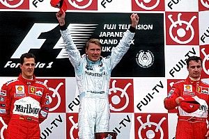 Ma 20 éve, hogy Häkkinen kétszeres világbajnok lett a McLarennel