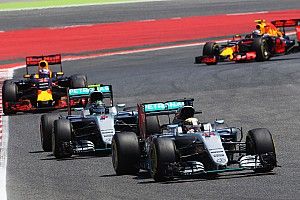 Wolff: Spain 'pain' means lesson learned for Rosberg/Hamilton