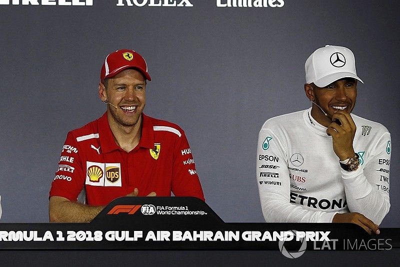 Persconferentie: winnaar Sebastian Vettel, Ferrari, tweede Valtteri Bottas, Mercedes-AMG F1, derde L