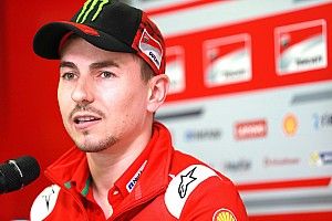 Lorenzo 2019-ben szatellit Yamahára válthat