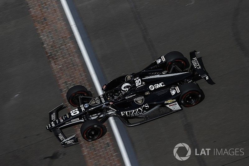 Карпентер выиграл квалификацию Indy 500, Даника Патрик седьмая