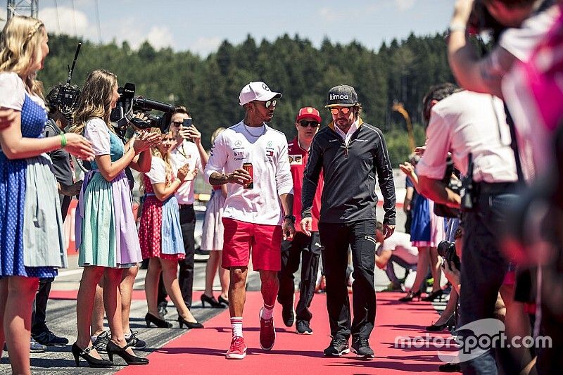 Alonso quiere luchar con Hamilton y explotar sus "puntos débiles"