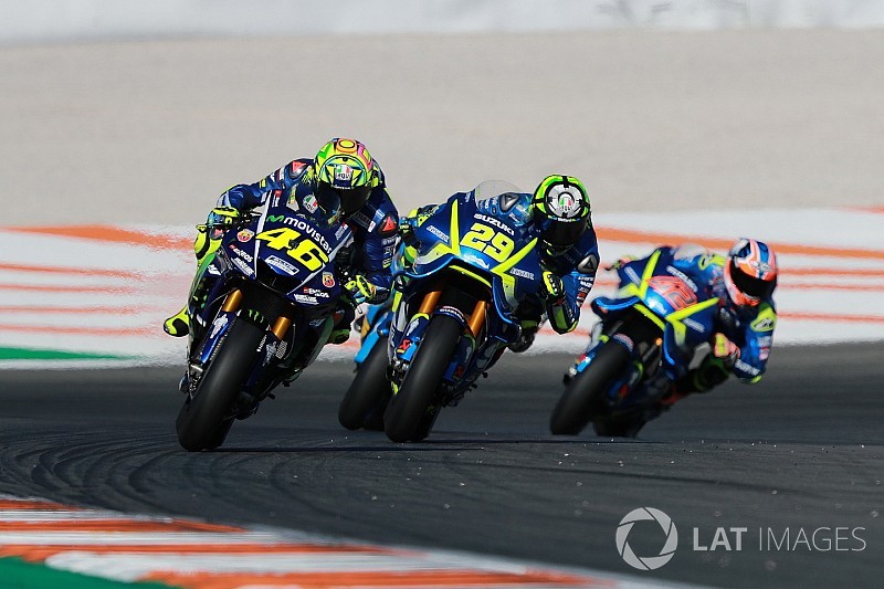 Rossi y Viñales corrieron con el chasis de 2016 en Valencia
