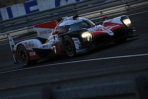 Toyota saca más ventaja tras 10 horas de carrera