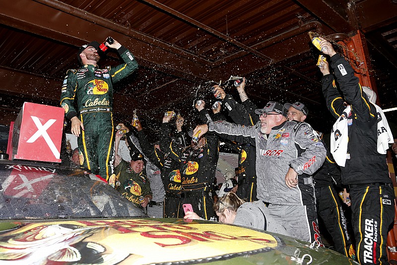 Austin Dillon, Michigan'daki Xfinity yarışında zafere ulaştı