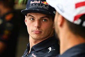 Max Verstappen rinnova con Red Bull fino al 2020
