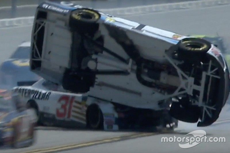 Jamie McMurray, Chip Ganassi Racing flips