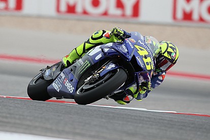 Hobbelig en stoffig Austin baart Rossi zorgen