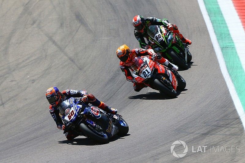 Van der Mark baalt van crash: “Snelheid was goed genoeg voor podium”