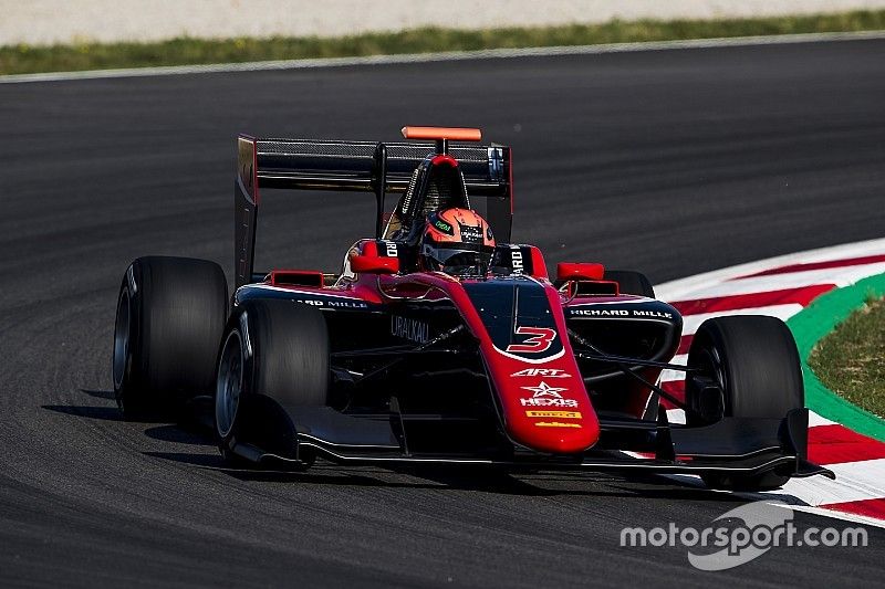 Мазепин выиграл дебютную гонку в GP3
